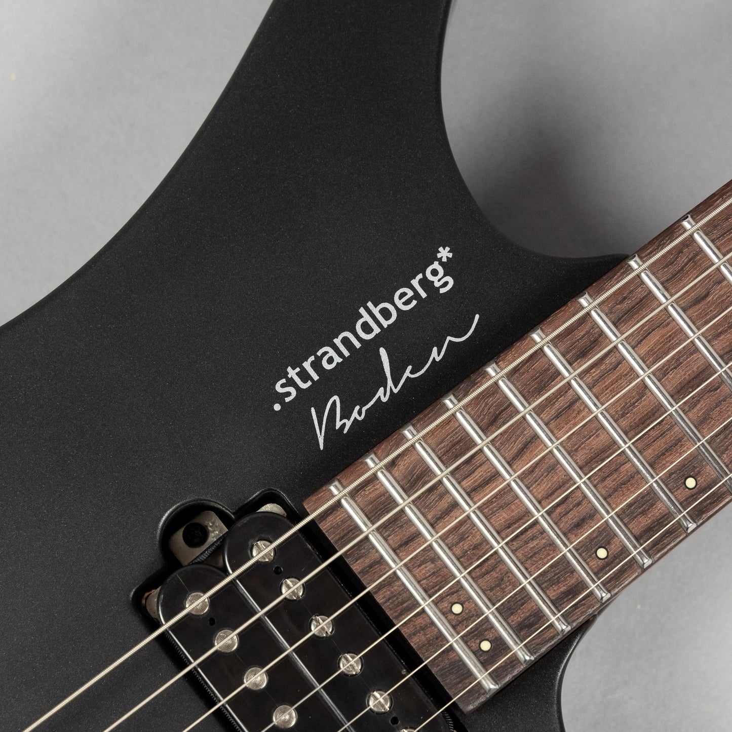 .strandberg* Boden Essential 6 Black Granite (#2674)