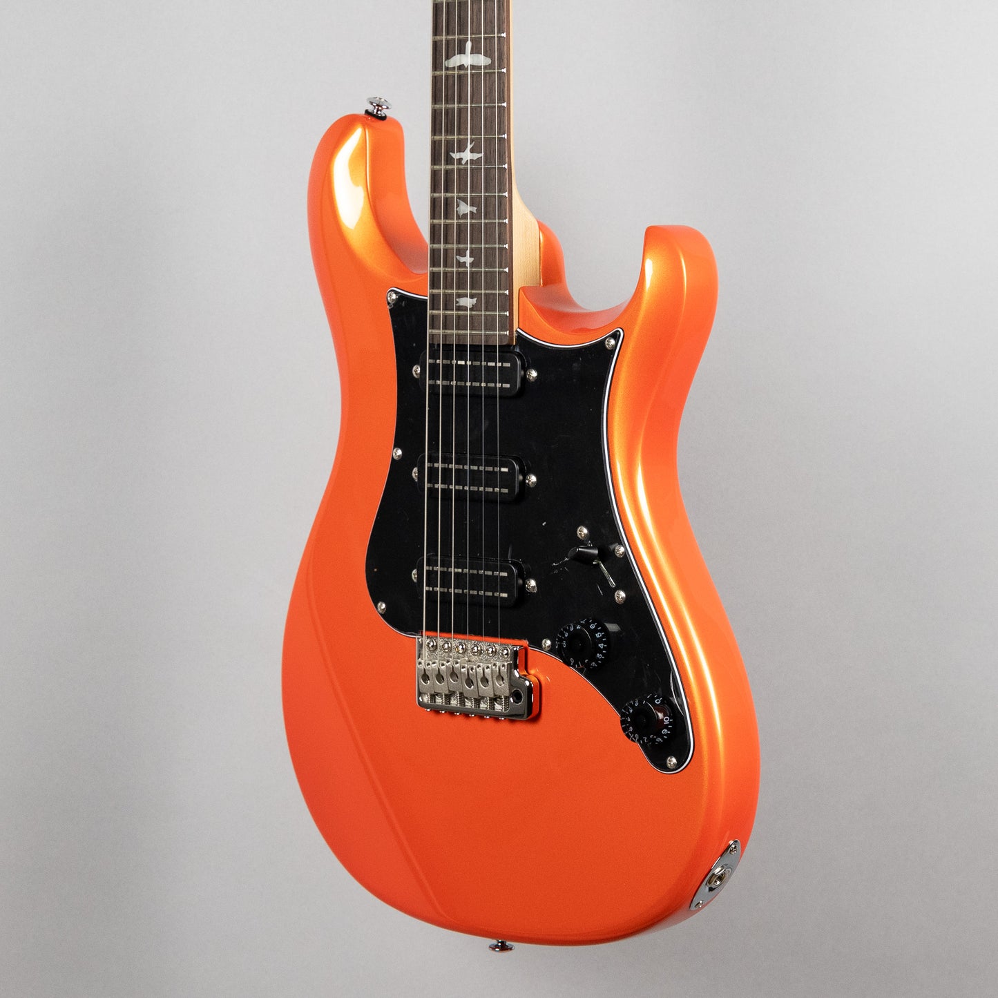 Paul Reed Smith SE NF3 in Metallic Orange (CTIG005973)