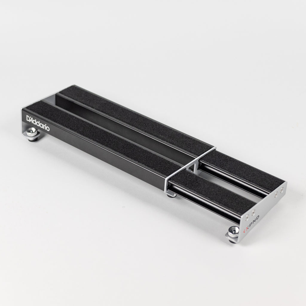 D'Addario XPND 1 Expanding Single Row Pedalboard