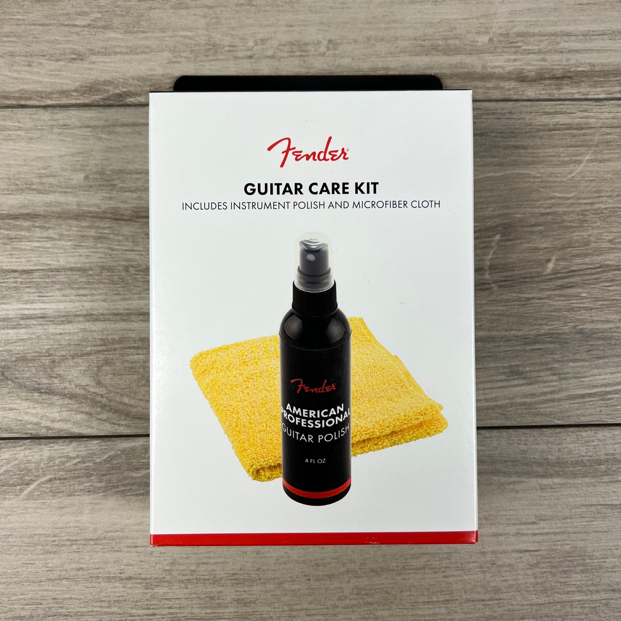 Fender 4oz Polish and Cloth Care Kit