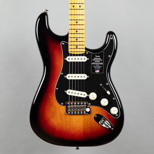 Fender American Professional Classic Stratocaster, 3-Color Sunburst
