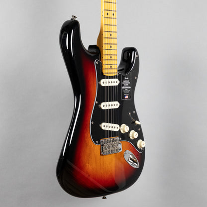 Fender American Professional Classic Stratocaster, 3-Color Sunburst