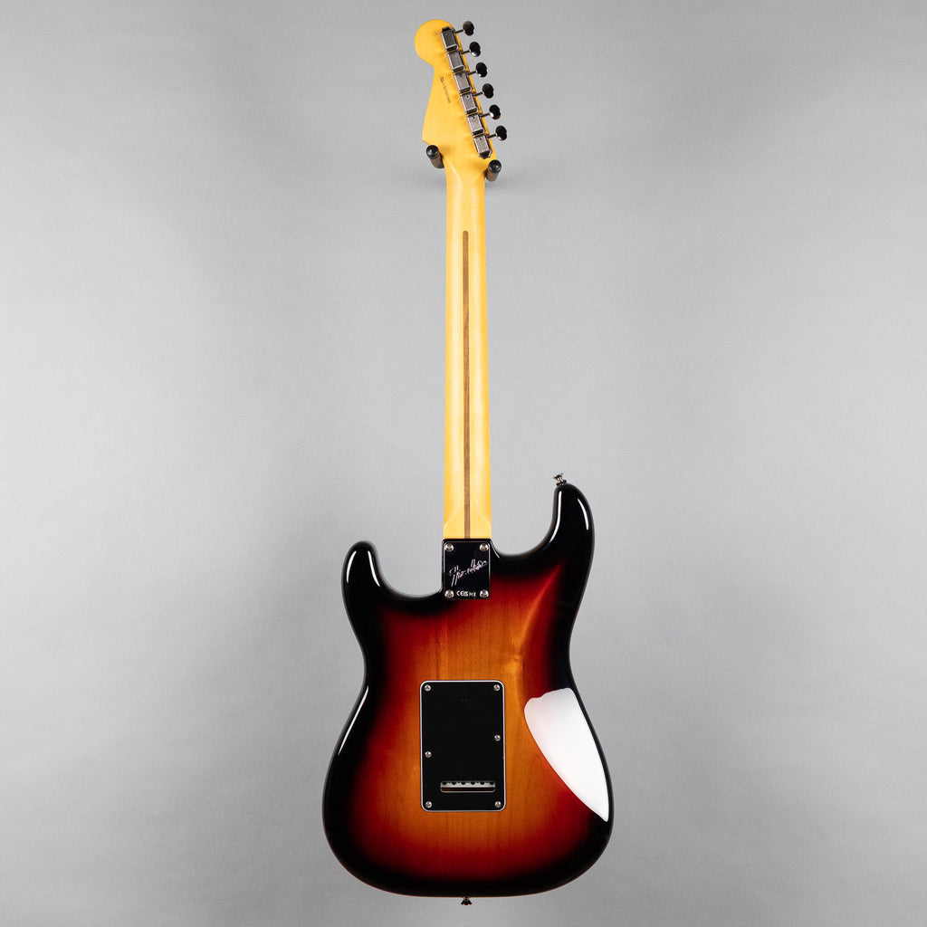 Fender American Professional Classic Stratocaster, 3-Color Sunburst