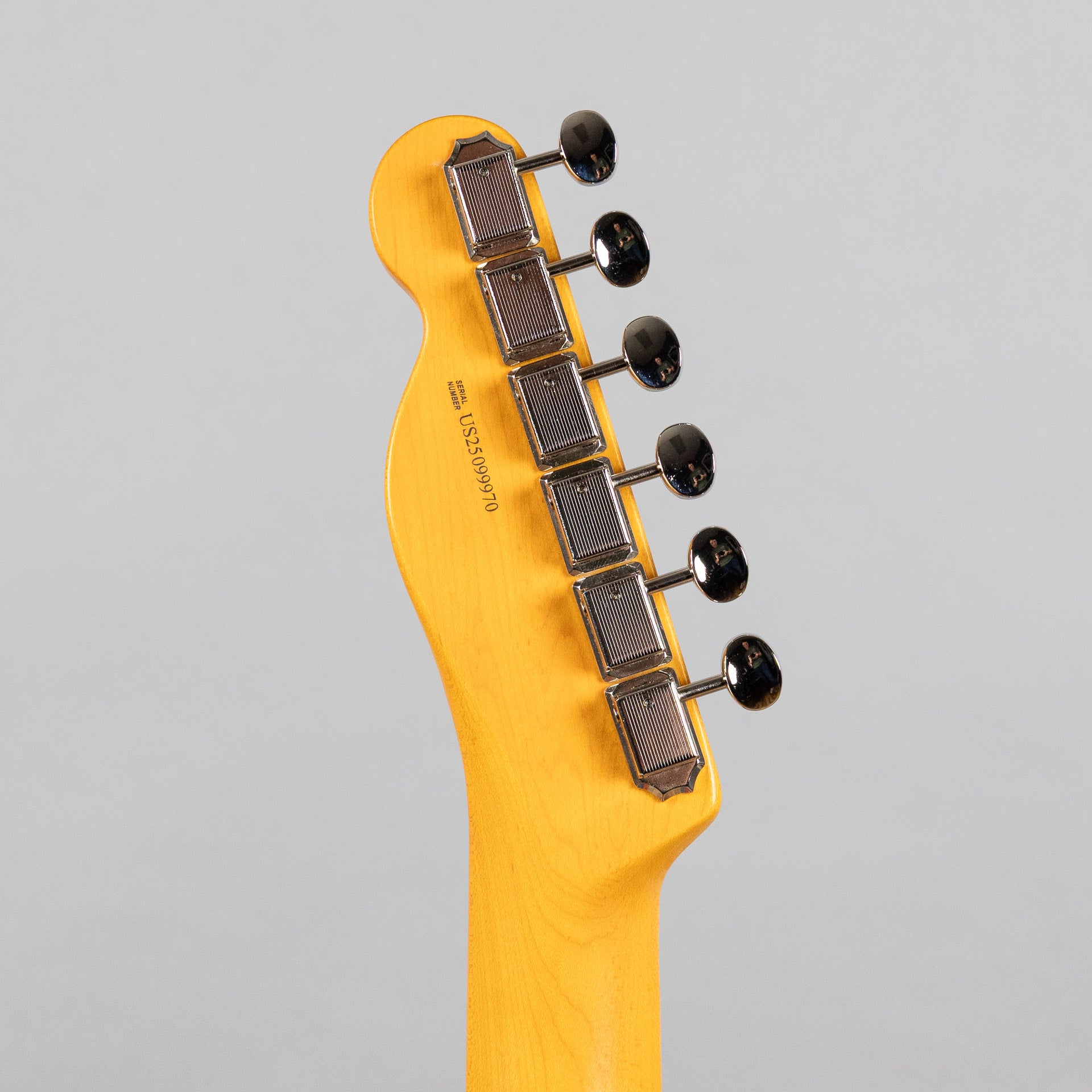 Fender American Professional Classic Telecaster, Lake Placid Blue