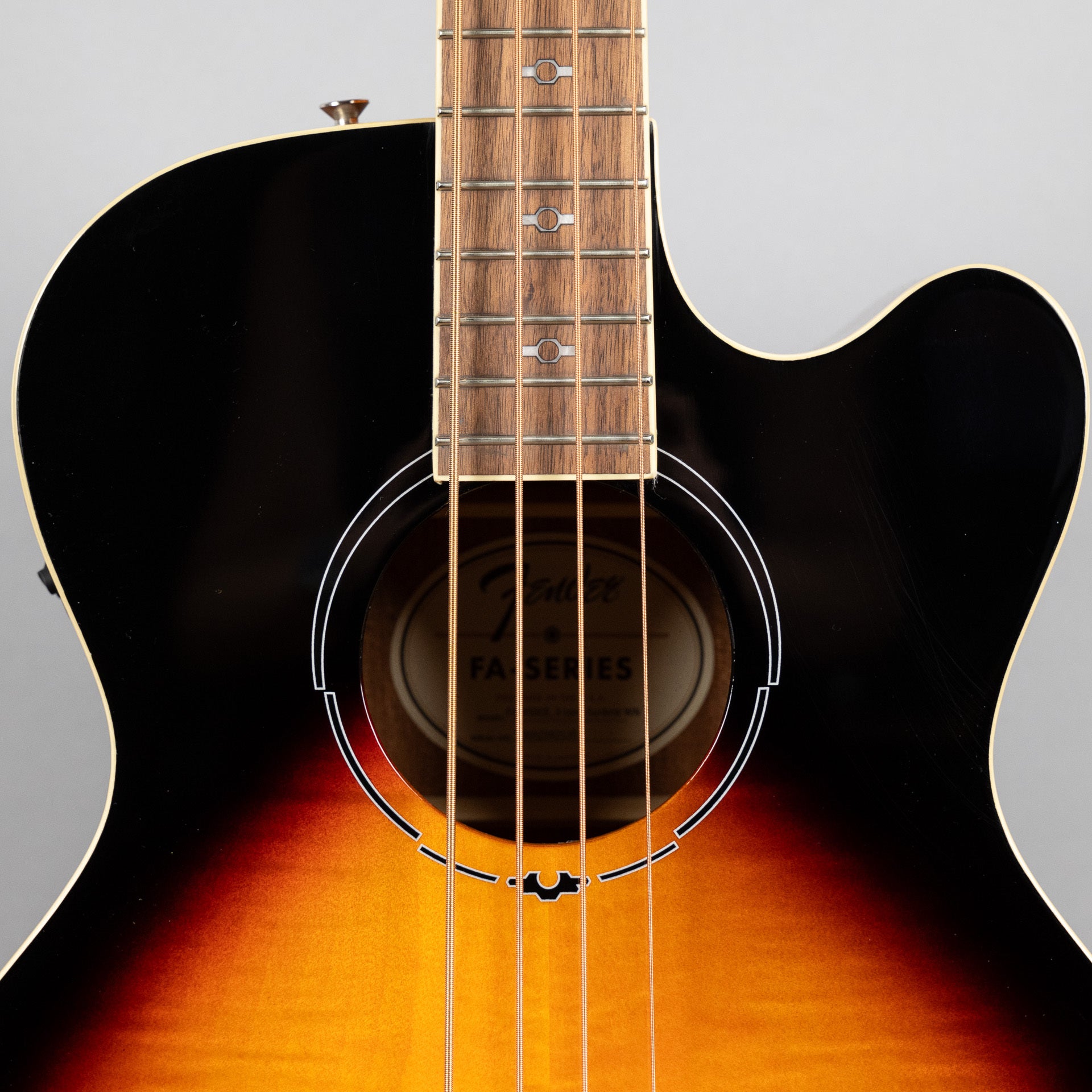 Fender FA-450CE Acoustic Bass in Sunburst