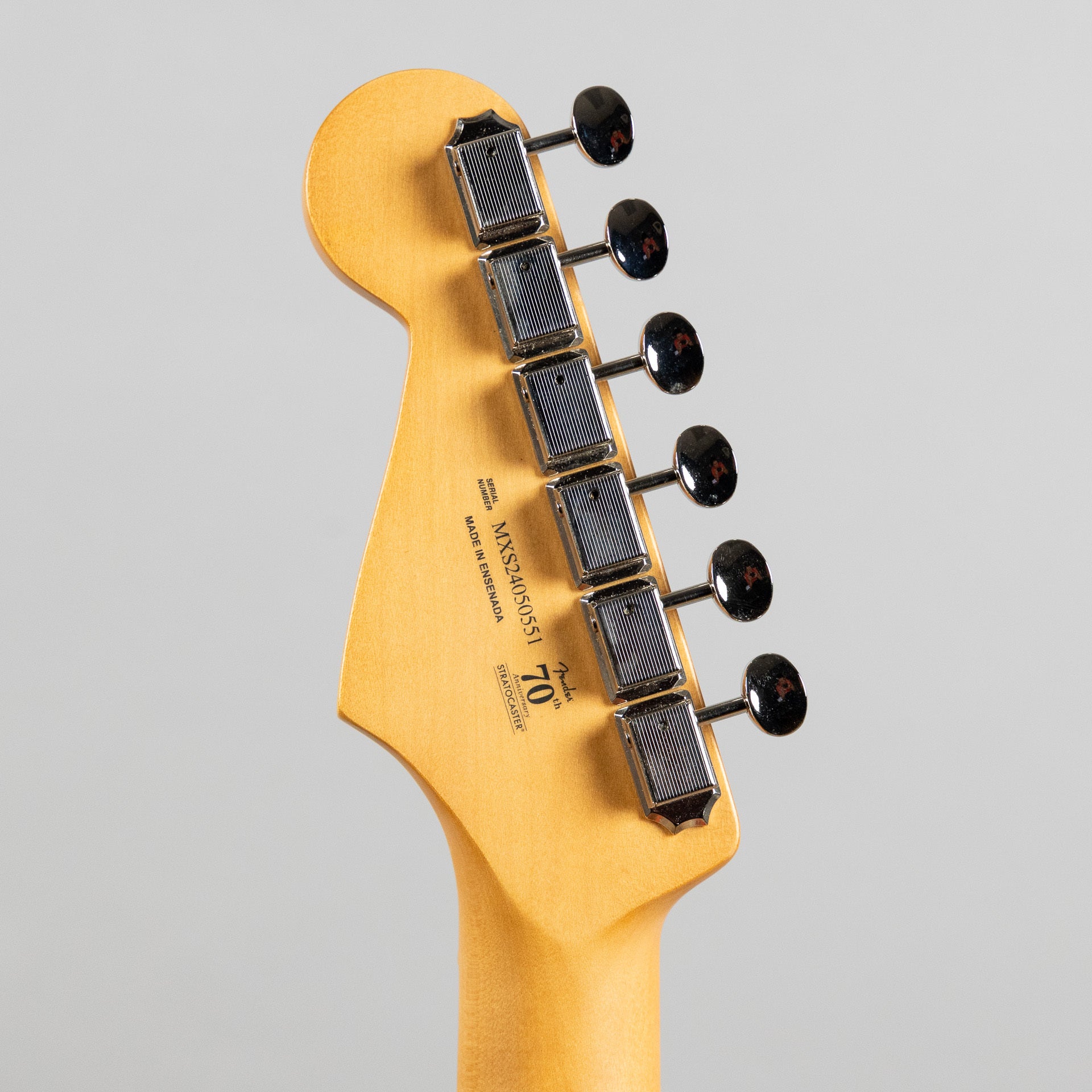Fender Player II Stratocaster, Aged Cherry Burst (Chambered)