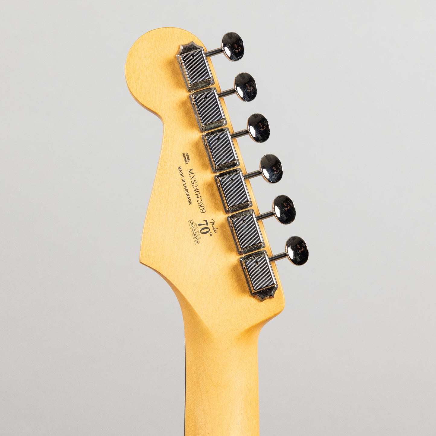 Fender Player II Stratocaster, 3-Color Sunburst