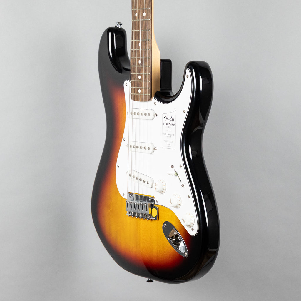 Fender Standard Stratocaster, 3-Color Sunburst