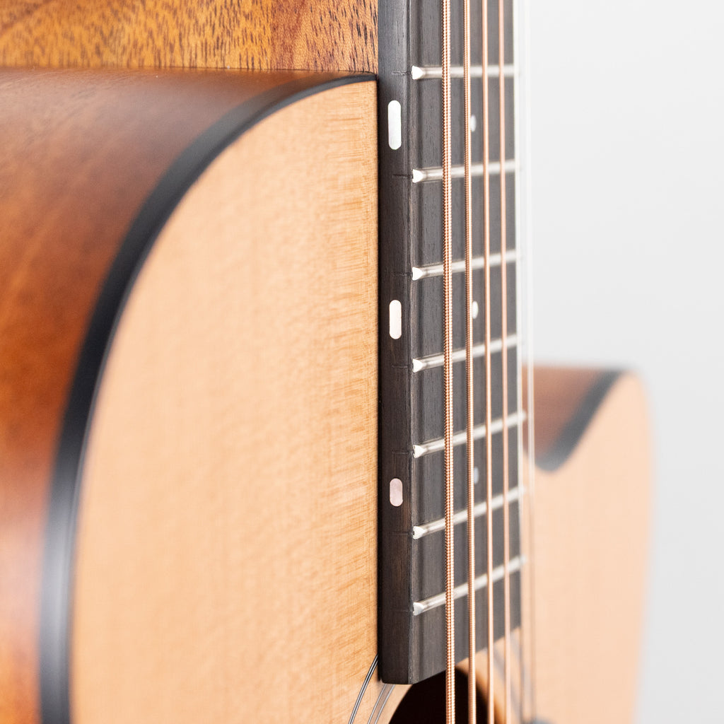 Furch Blue Deluxe Gc-CM a, Western Red Cedar / African Mahogany