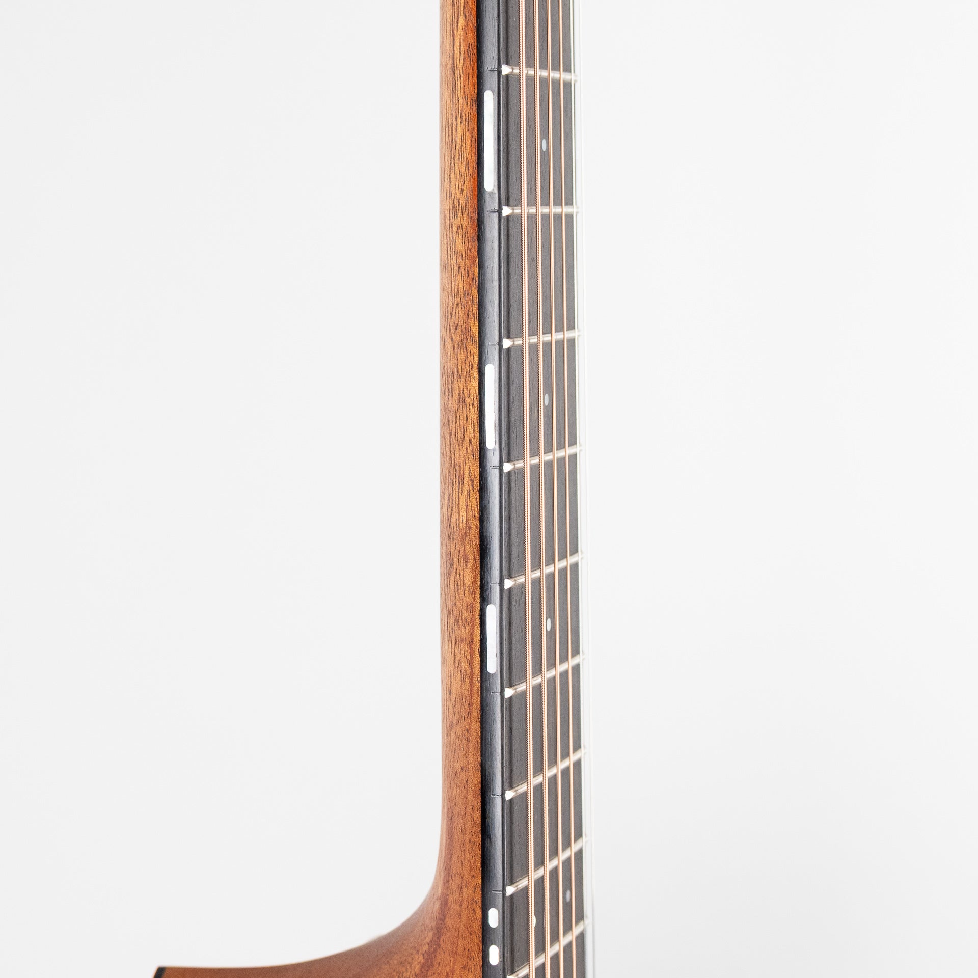 Furch Blue Deluxe Gc-CM a, Western Red Cedar / African Mahogany