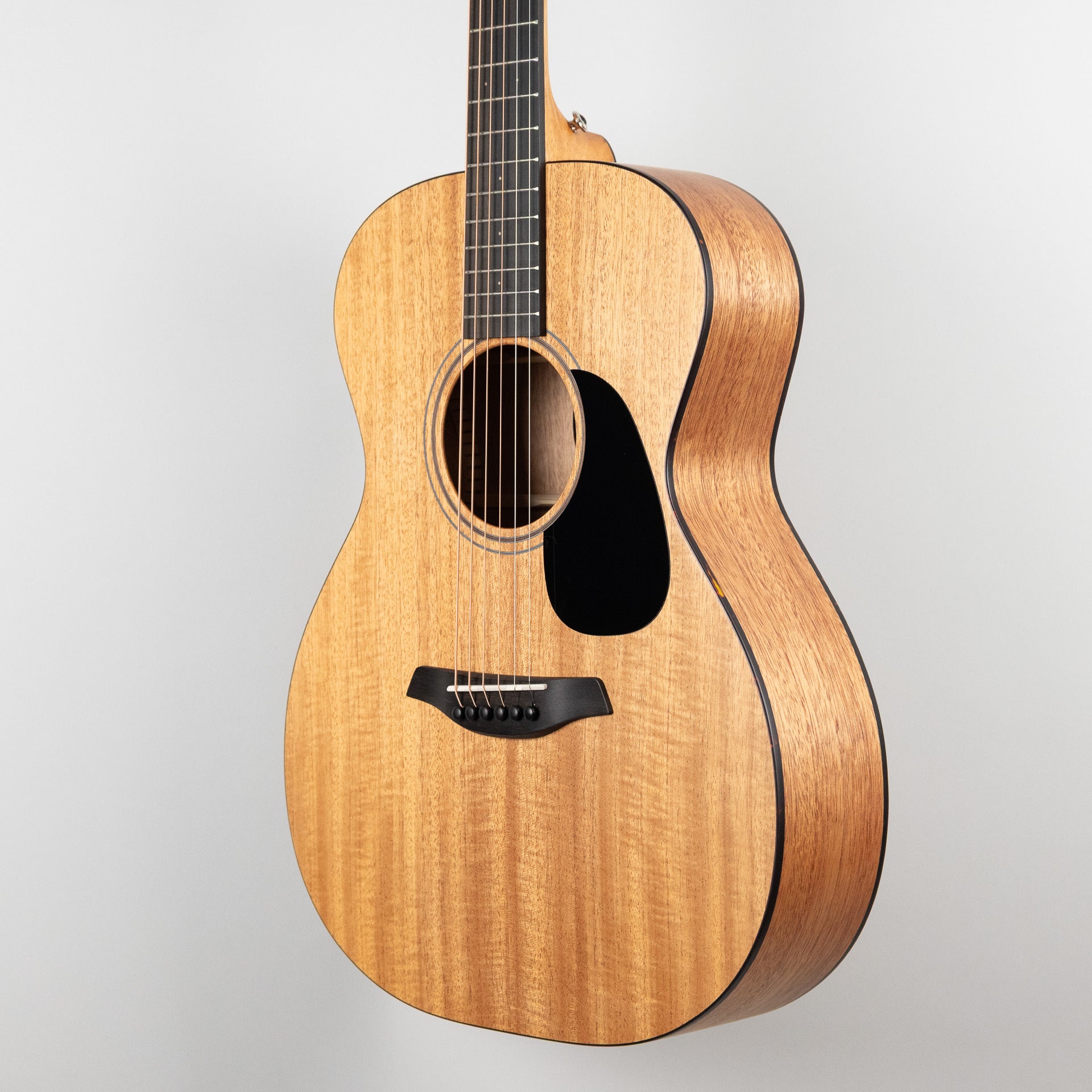 Furch Blue OM-MM a VTC, Mahogany / Mahogany with Premium Gig Bag