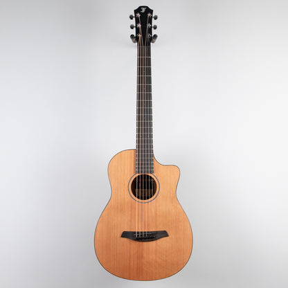 Furch Pioneer-CM a, Western Red Cedar / African Mahogany with Premium Gig Bag