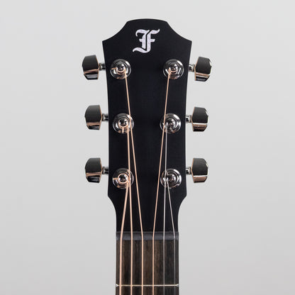 Furch Pioneer-CM a, Western Red Cedar / African Mahogany with Premium Gig Bag