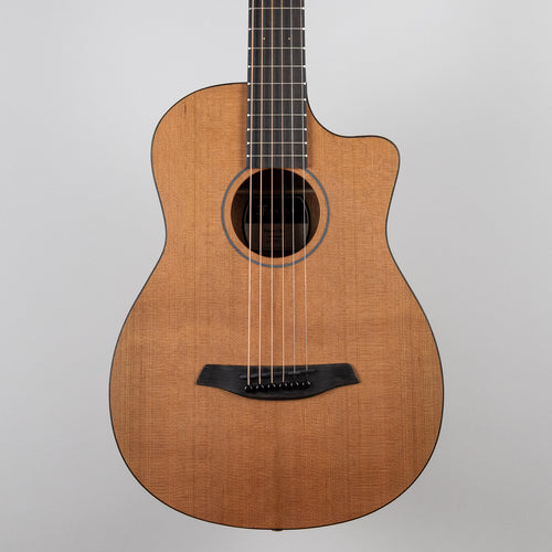 Furch Pioneer-CM a, Western Red Cedar / African Mahogany with Premium Gig Bag