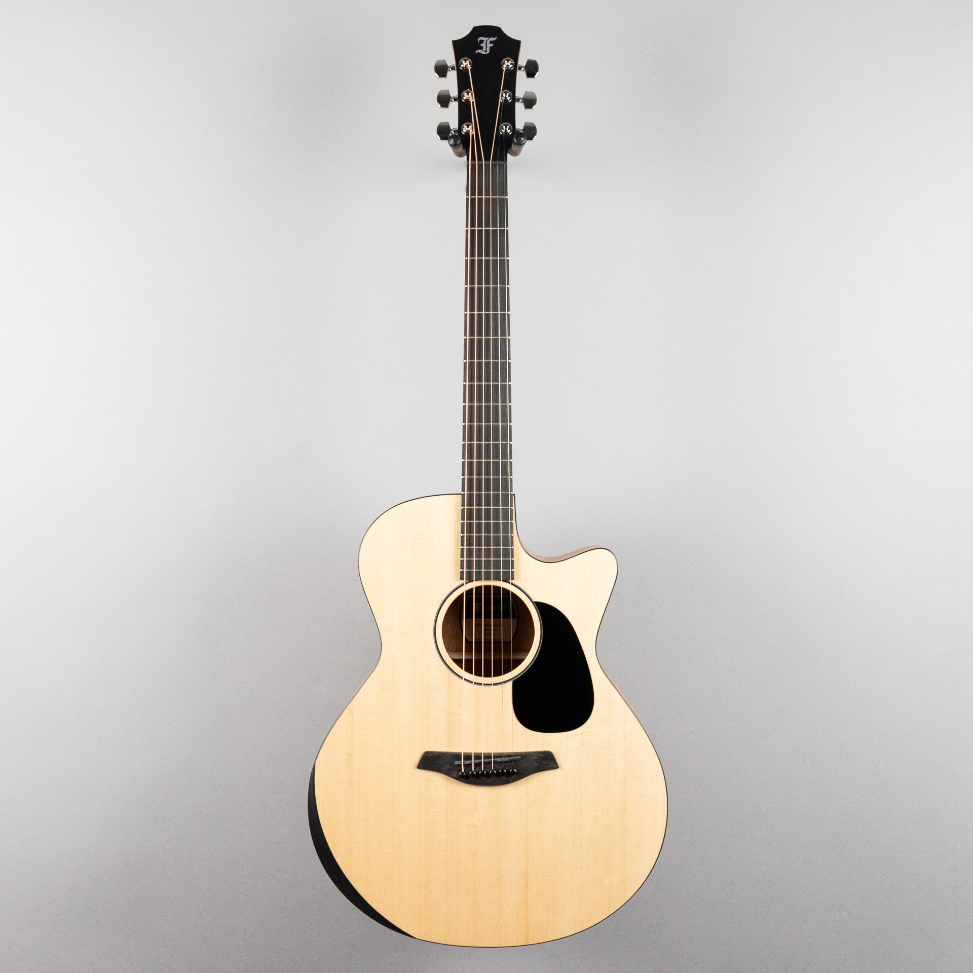 Furch Violet Deluxe Gc-SM, Sitka Spruce / Mahogany