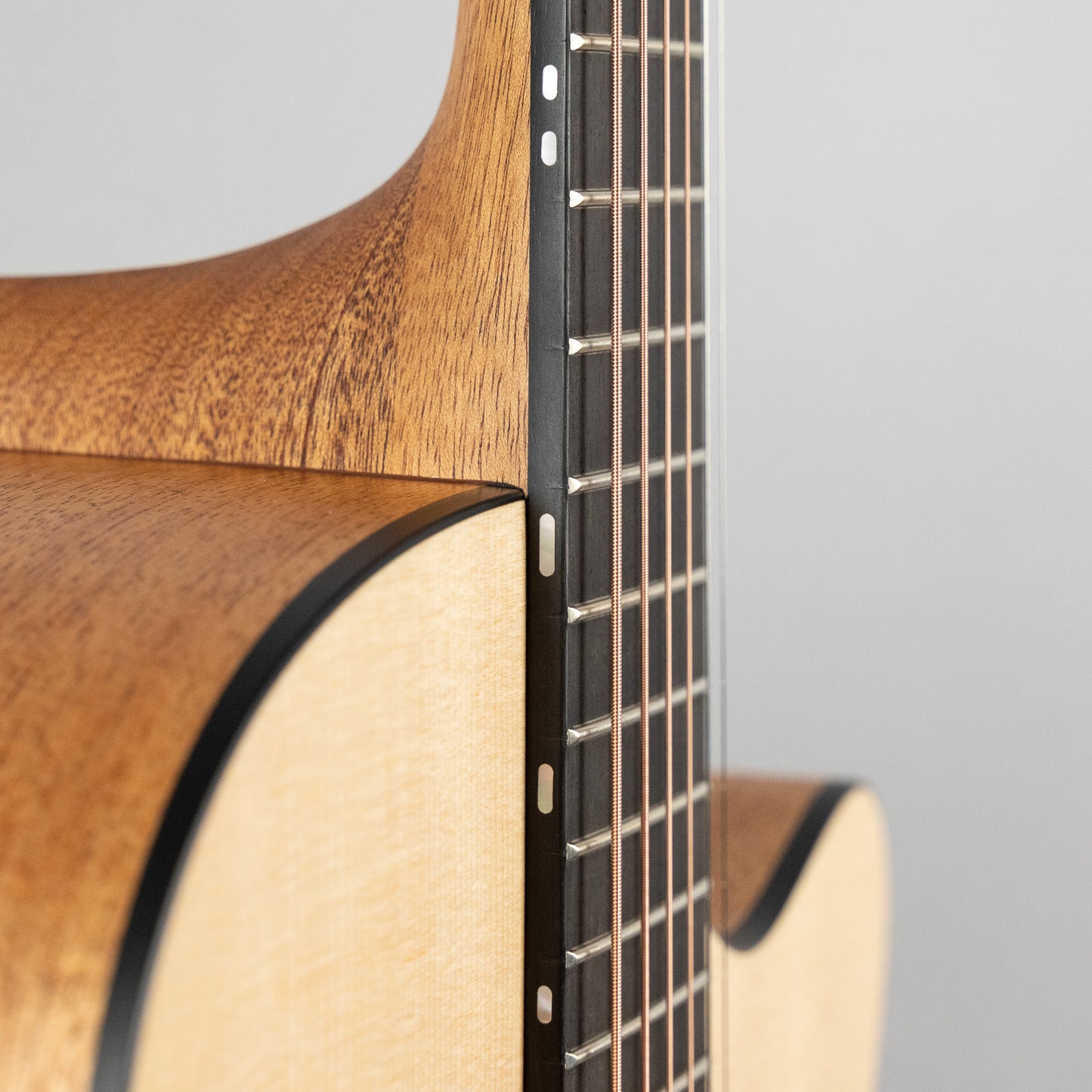 Furch Violet Deluxe Gc-SM, Sitka Spruce / Mahogany