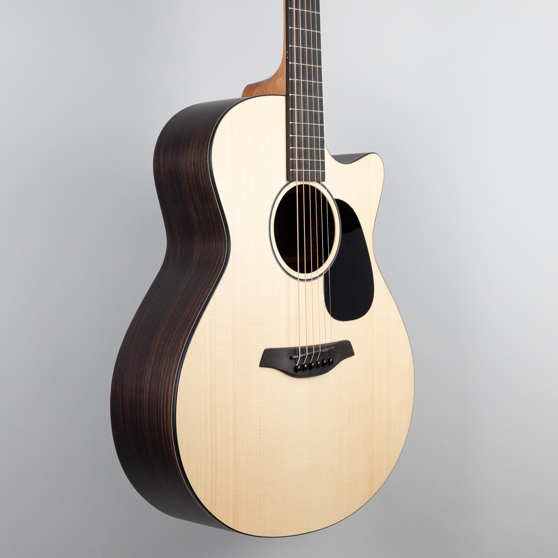 Furch Violet Gc-ER a, Engelmann Spruce / Indian Rosewood with Premium Gig Bag