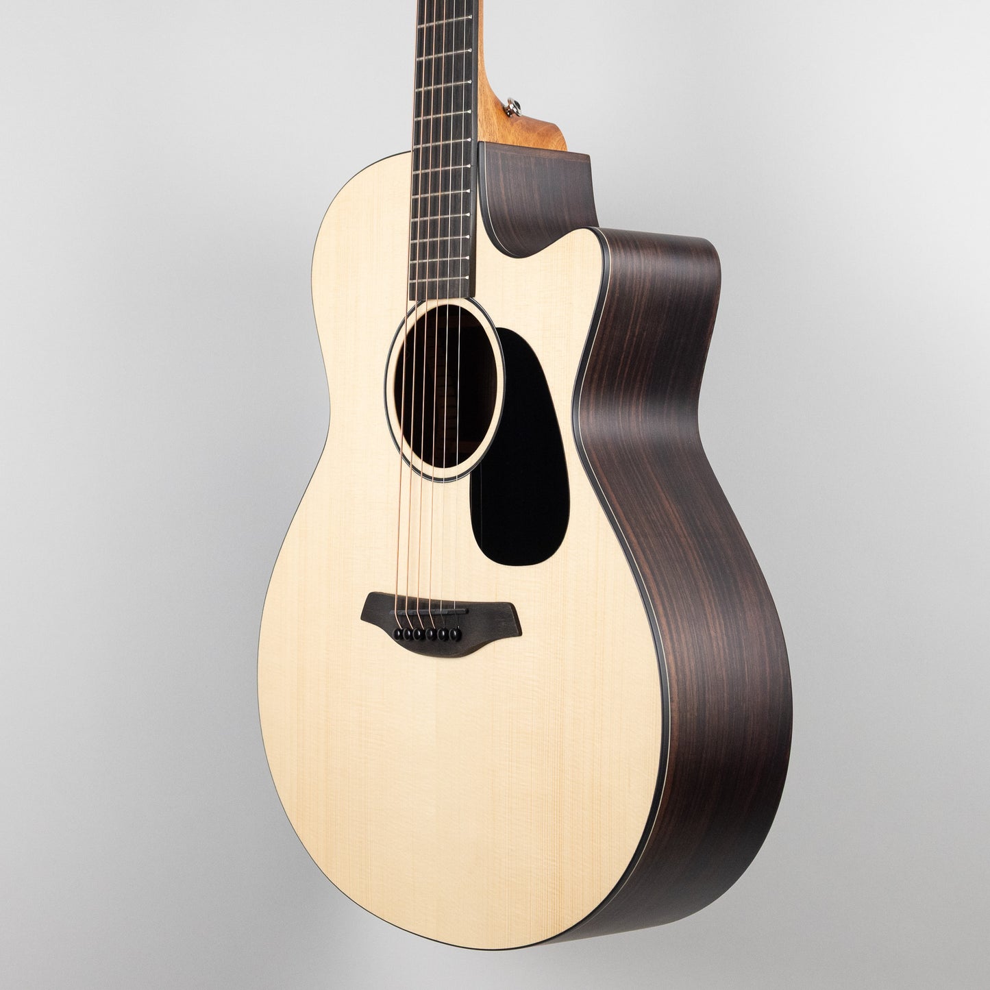 Furch Violet Gc-ER a, Engelmann Spruce / Indian Rosewood with Premium Gig Bag