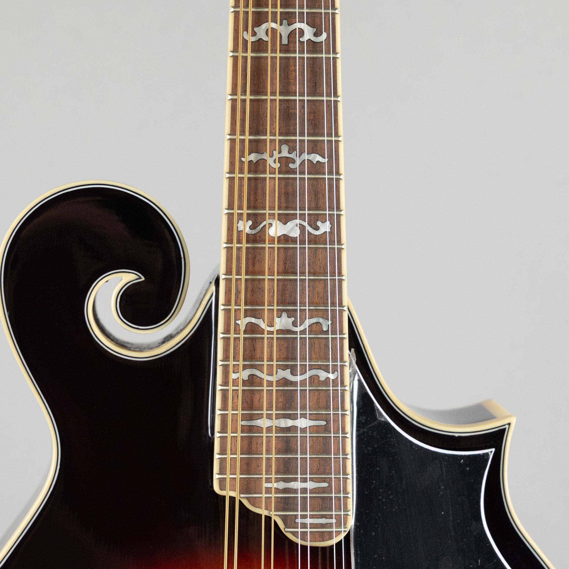 Gold Tone GM-35 F-Style Mandolin in Tobacco Sunburst w/Case
