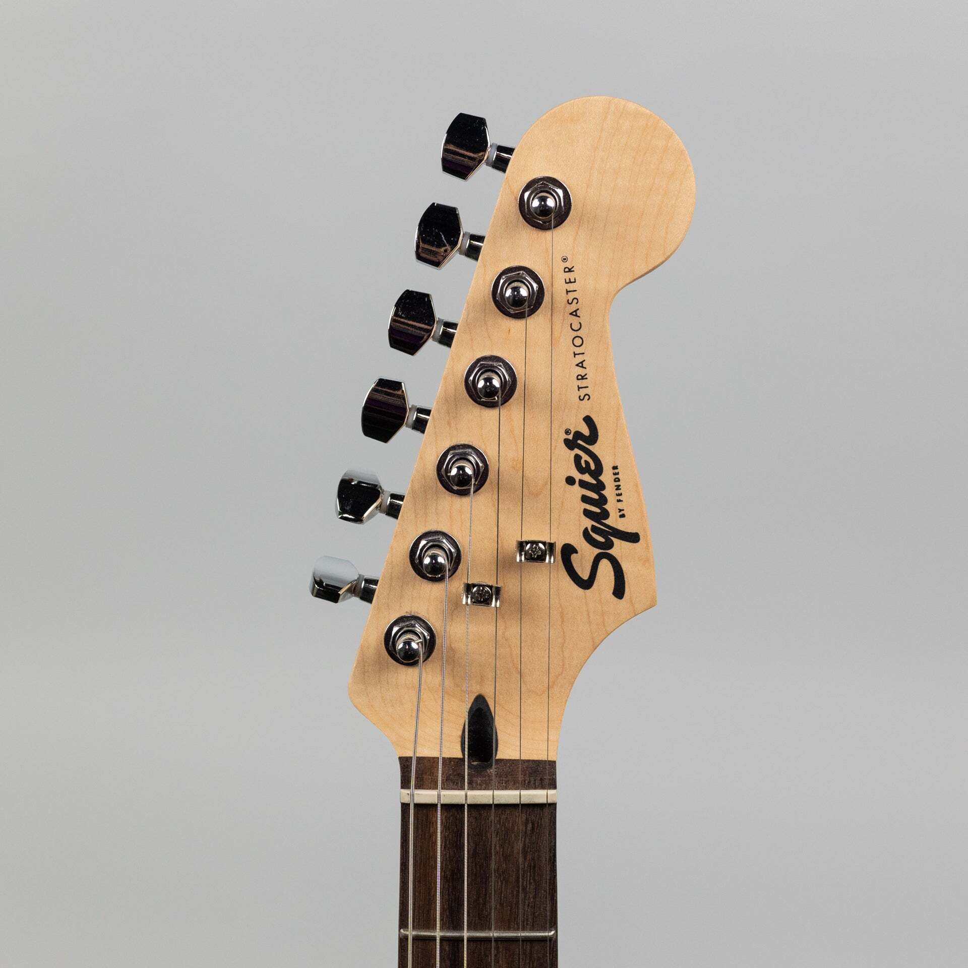 Squier Bullet Stratocaster HT in Fiesta Red