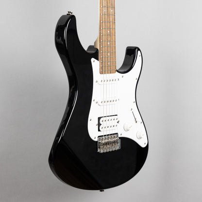 Yamaha PAC012 Pacifica Electric Guitar in Black