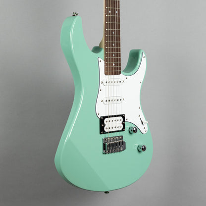 Yamaha PAC112V Pacifica Electric Guitar in Sonic Blue