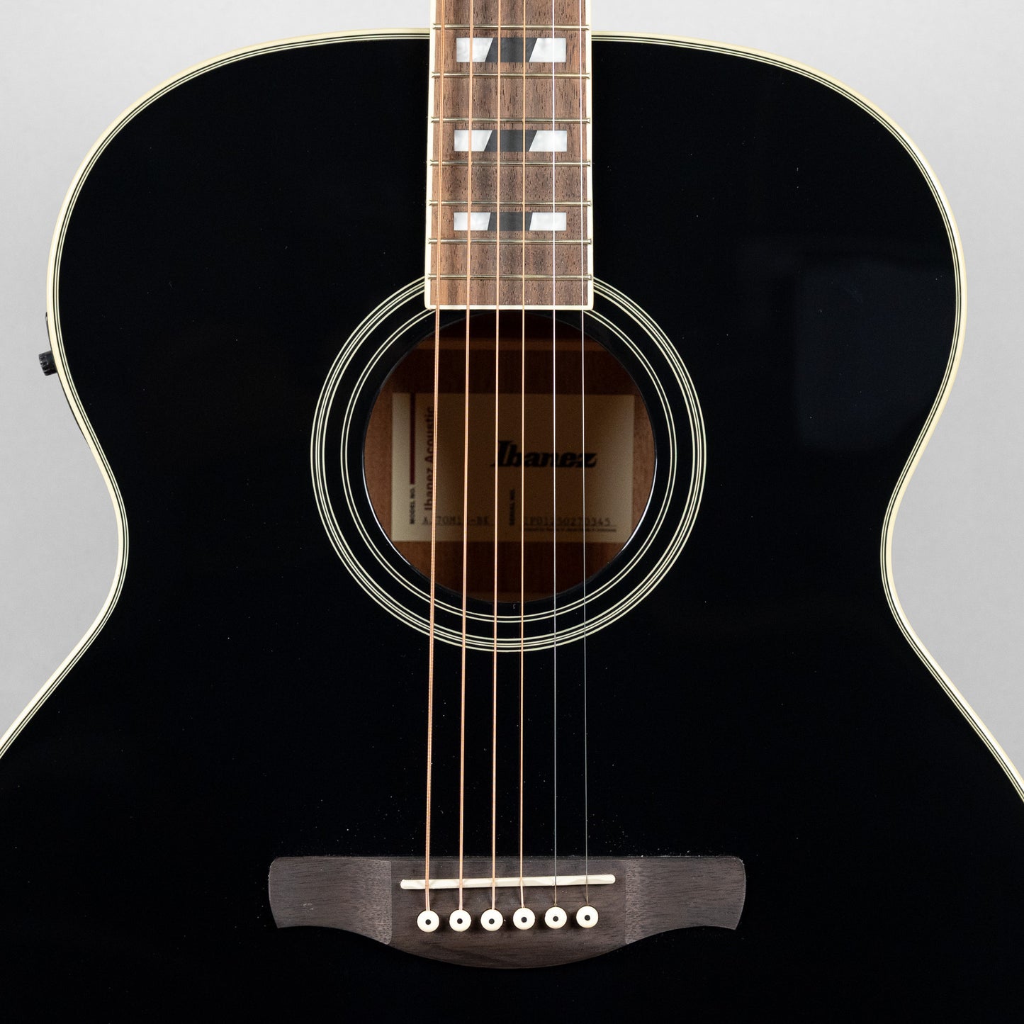 Ibanez AJ70M1E Artwood Jumbo Acoustic, Black High Gloss