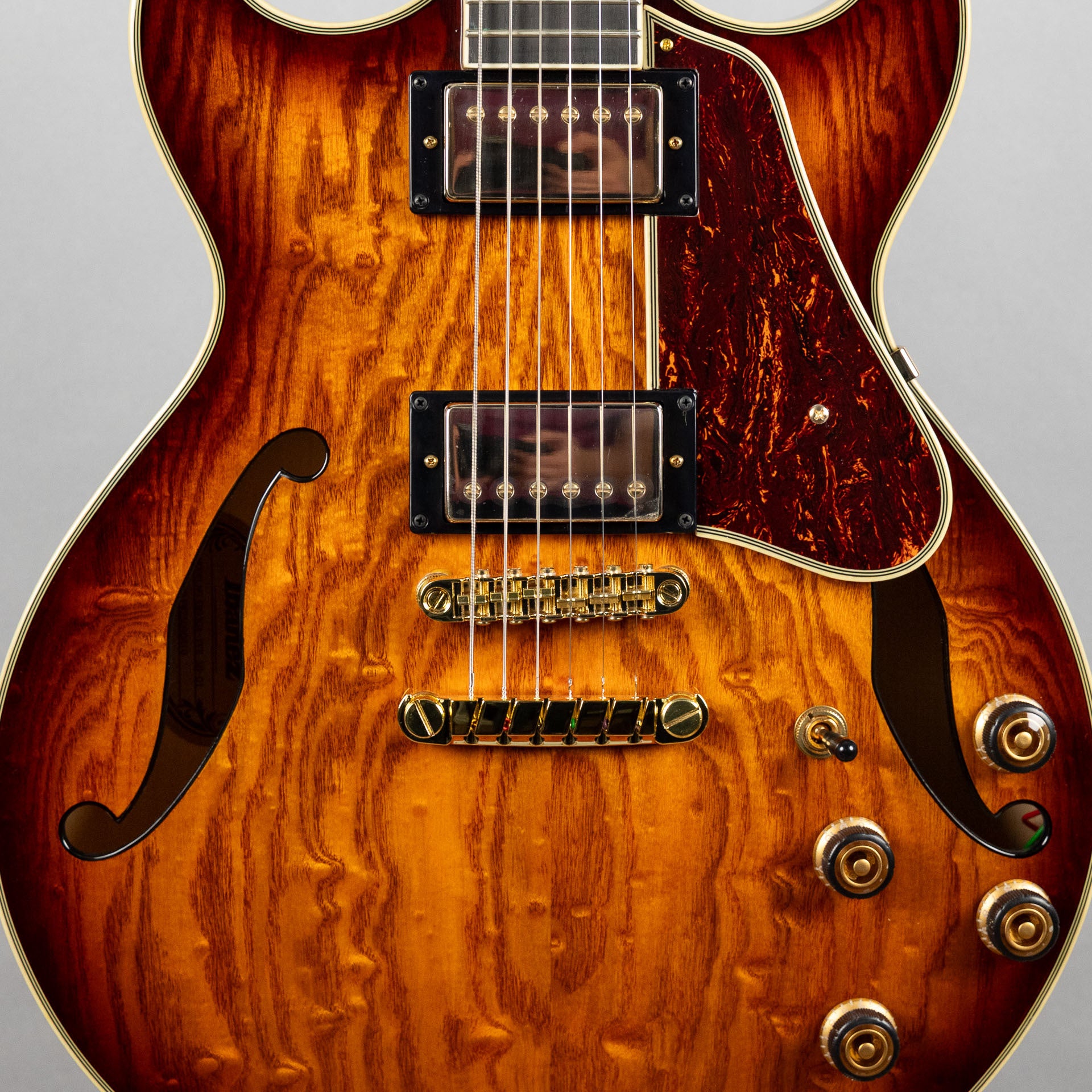 Ibanez AM93QA AM Artcore Expressionist Semi-Hollow Body Guitar, Vintage Violin High Gloss