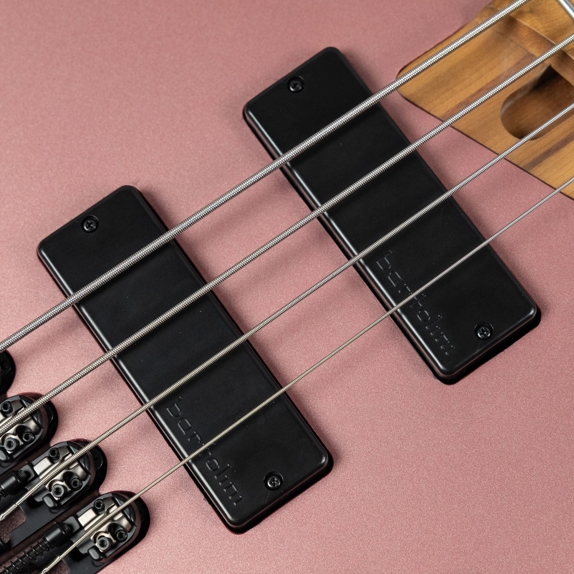 Ibanez EHB1000S-PMM Headless 4-String Bass, Pink Gold Metallic Matte (2021 Demo Model)
