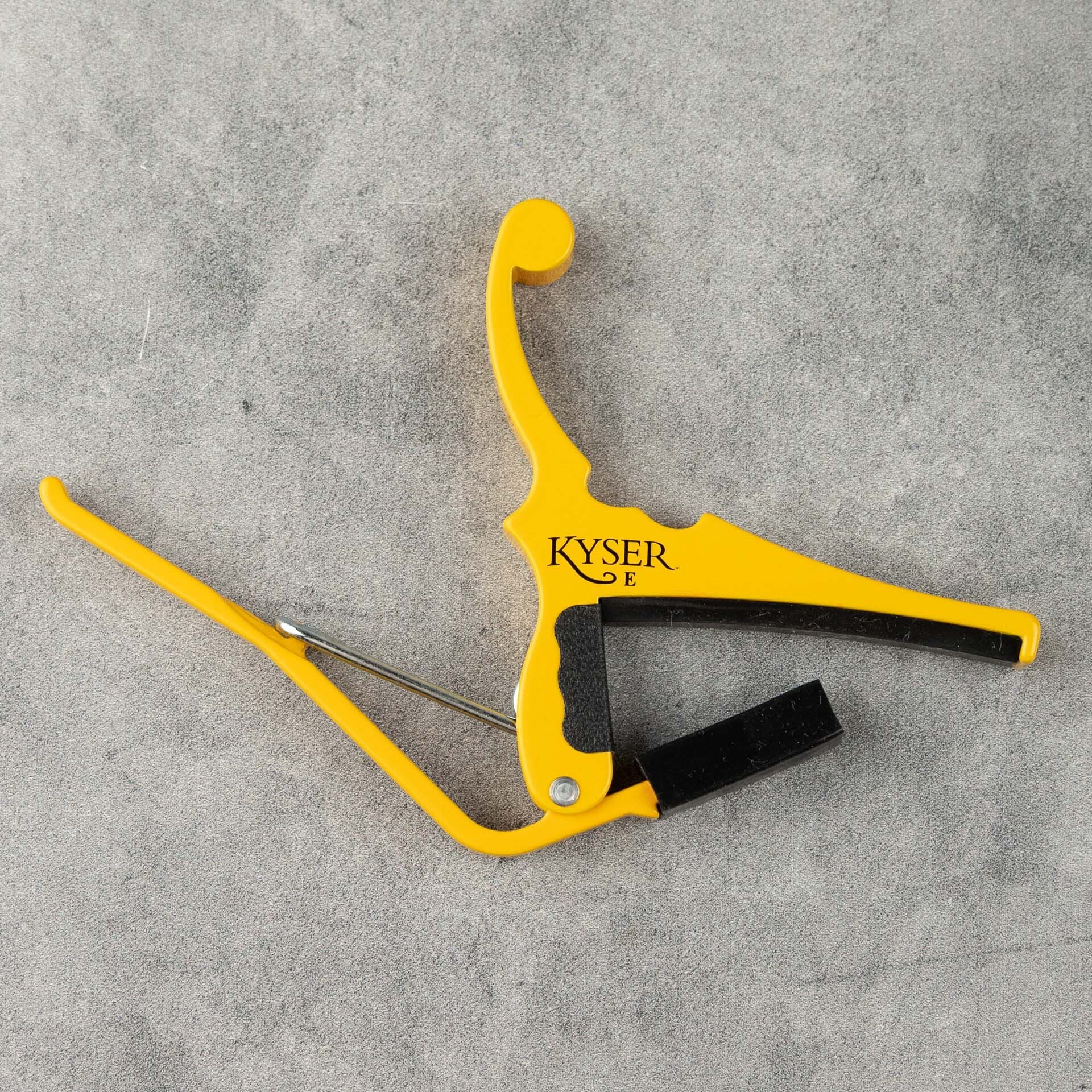 Kyser x Fender Quick-Change Electric Guitar Capo, Butterscotch Blonde