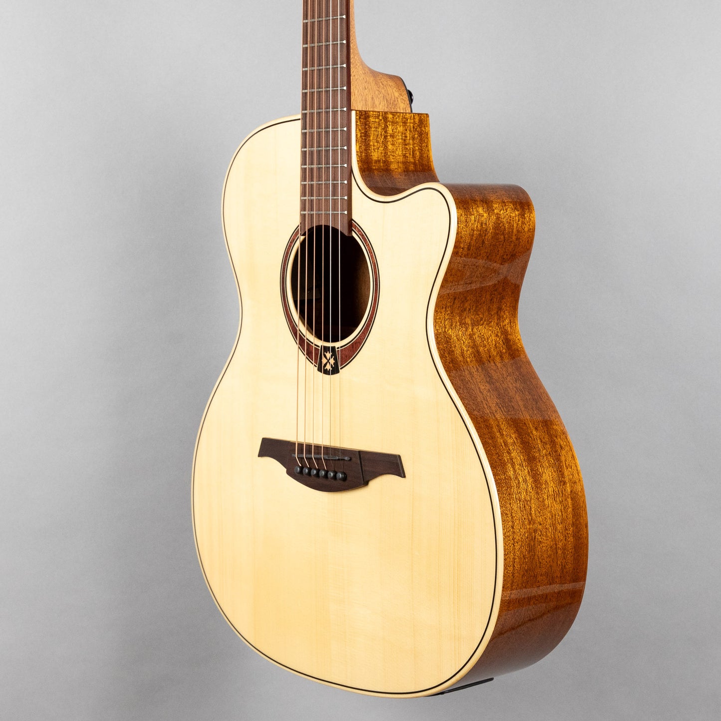 LAG T88ACE Tramontane Auditorium Cutaway Acoustic Guitar, Natural
