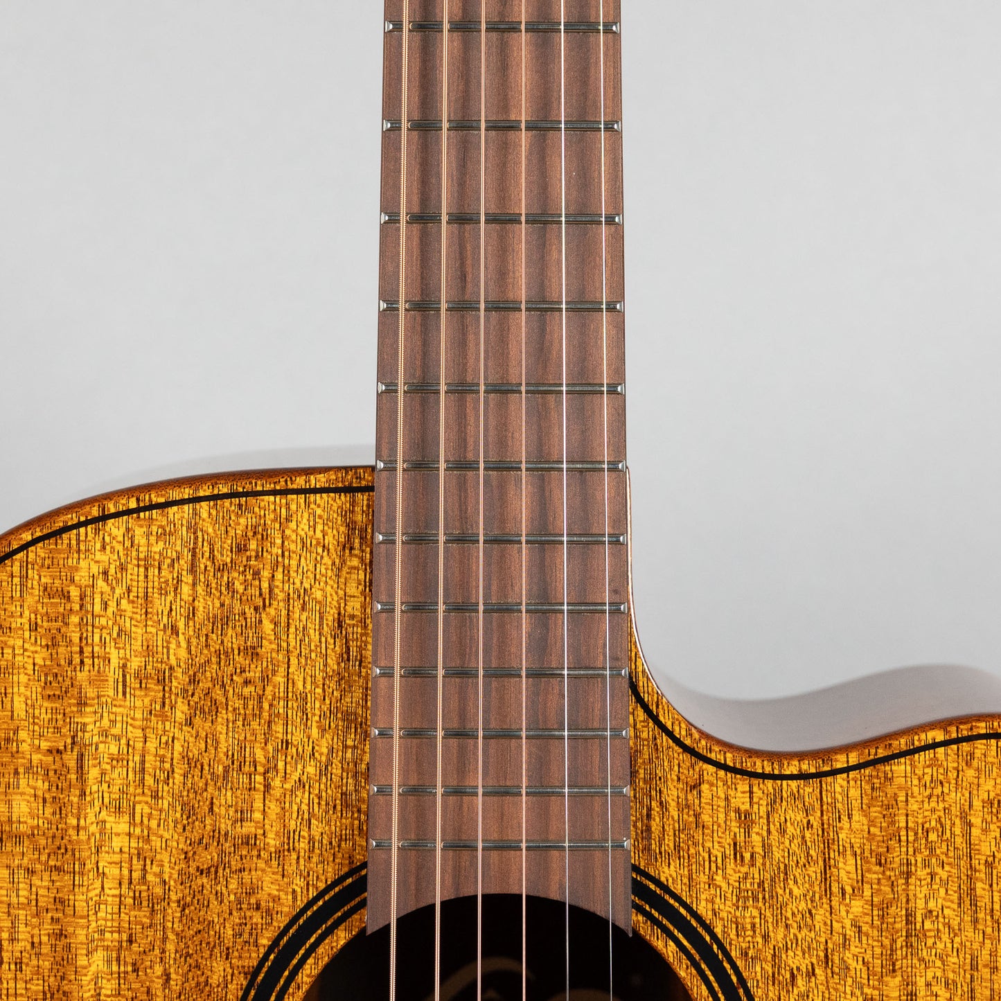 LAG T98DCE Tramontane Dreadnought Cutaway Acoustic Guitar, Natural