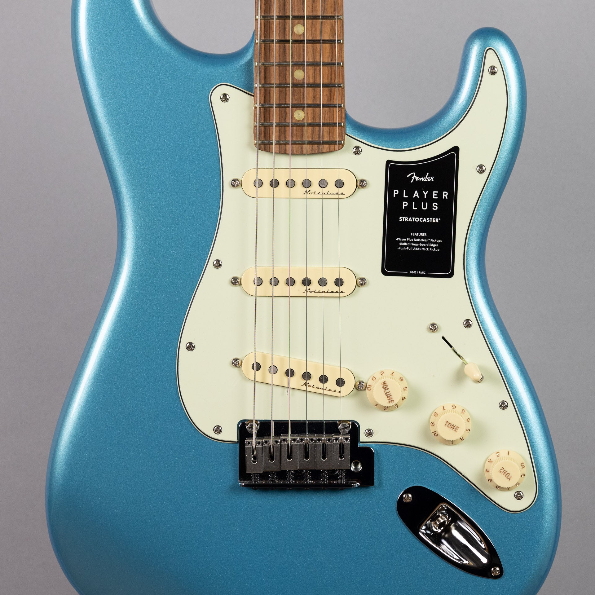 Fender Player Plus Stratocaster in Opal Spark (MX22148674) – Carlton Music  Center