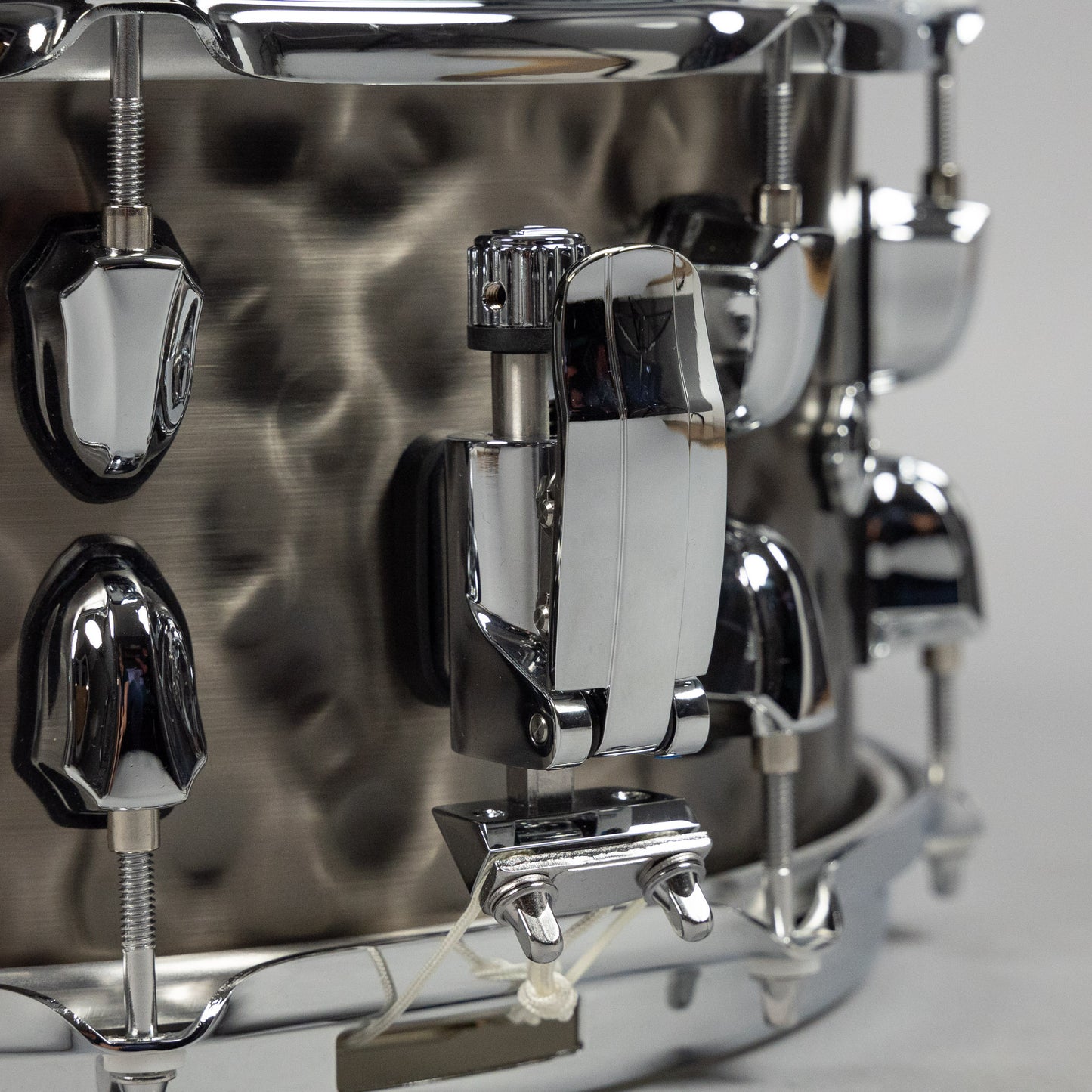 Mapex Black Panther Persuader 14" x 6.5" Hammered Brass Snare Drum