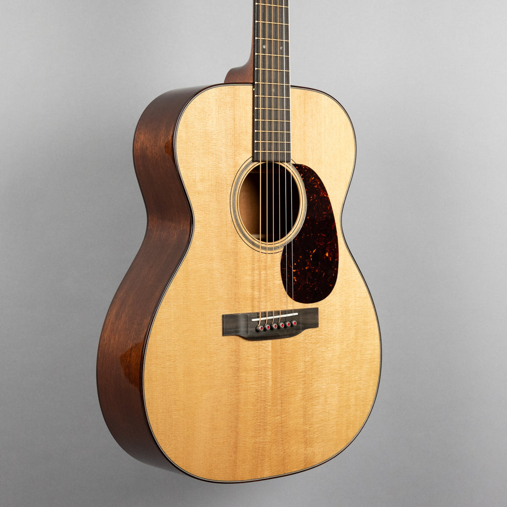 Martin 000-18 Modern Deluxe Series Acoustic Guitar