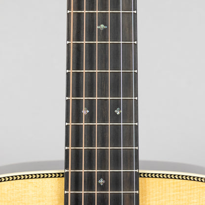 Martin 000-28 Standard Series Acoustic Guitar