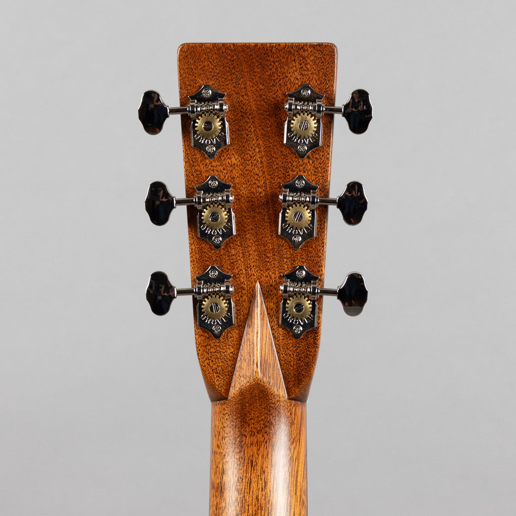 Martin 000-28 Standard Series Acoustic Guitar