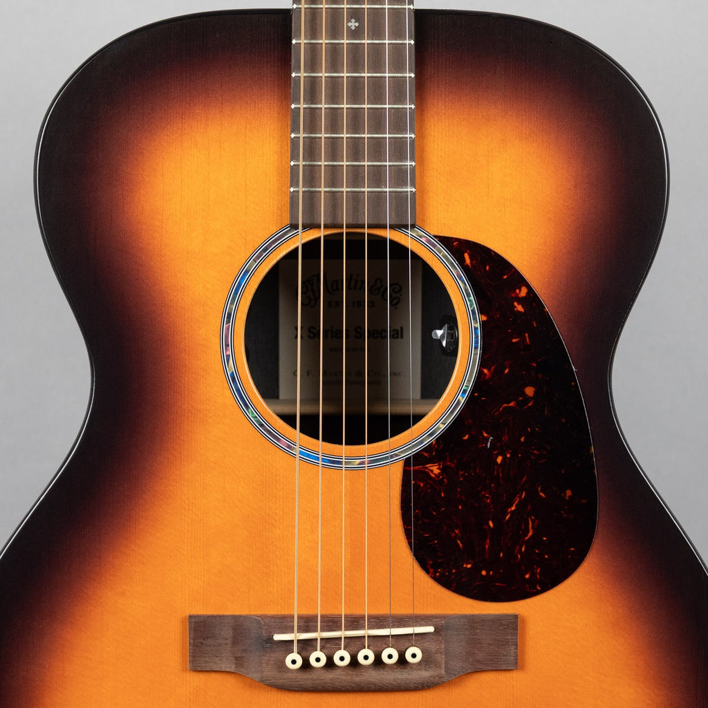 Martin 000-X2E Brazilian Burst Special