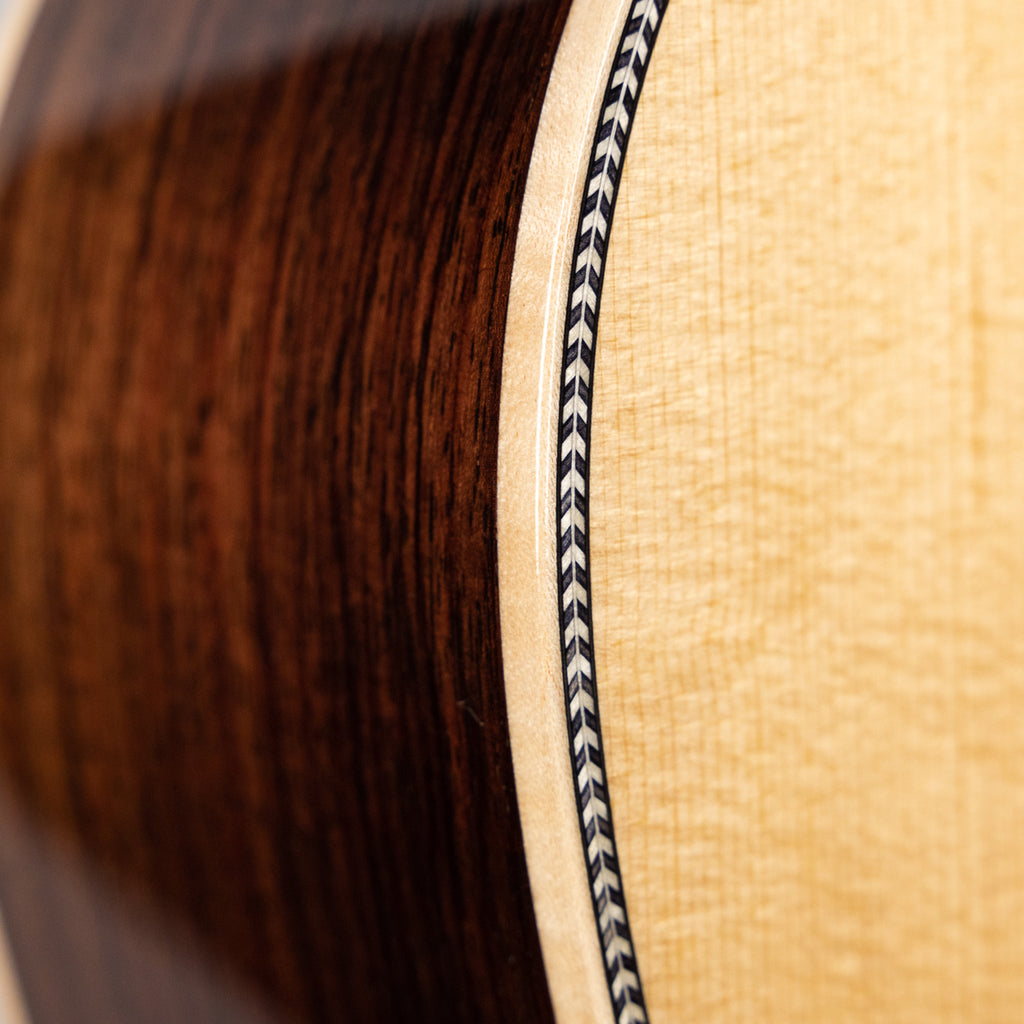 Martin 00-12 28 Modern Deluxe Acoustic Guitar