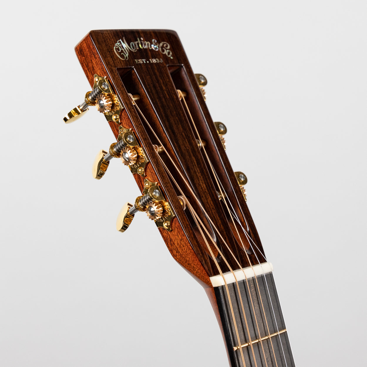 Martin 00-12 28 Modern Deluxe Acoustic Guitar