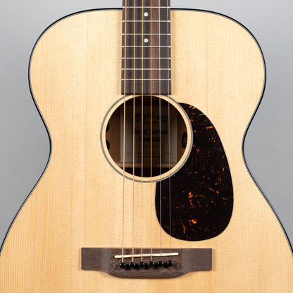 Martin 00-10E Road Series Acoustic Guitar