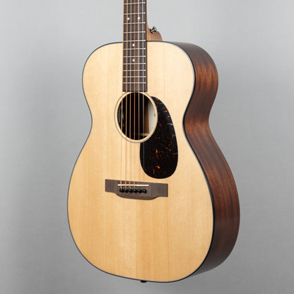 Martin 00-10E Road Series Acoustic Guitar