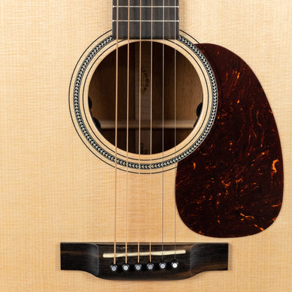 Martin D-16E Mahogany Acoustic Guitar