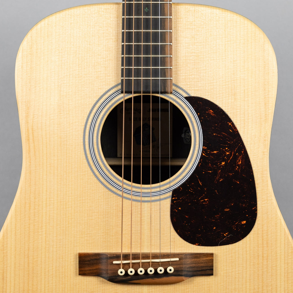 Martin D-X2E Billy Strings
