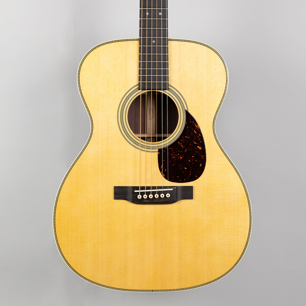 【10%OFF!】Martin OM-28 Martin OM-28 Modern Deluxe Acoustic Guitar | Martin Guitar