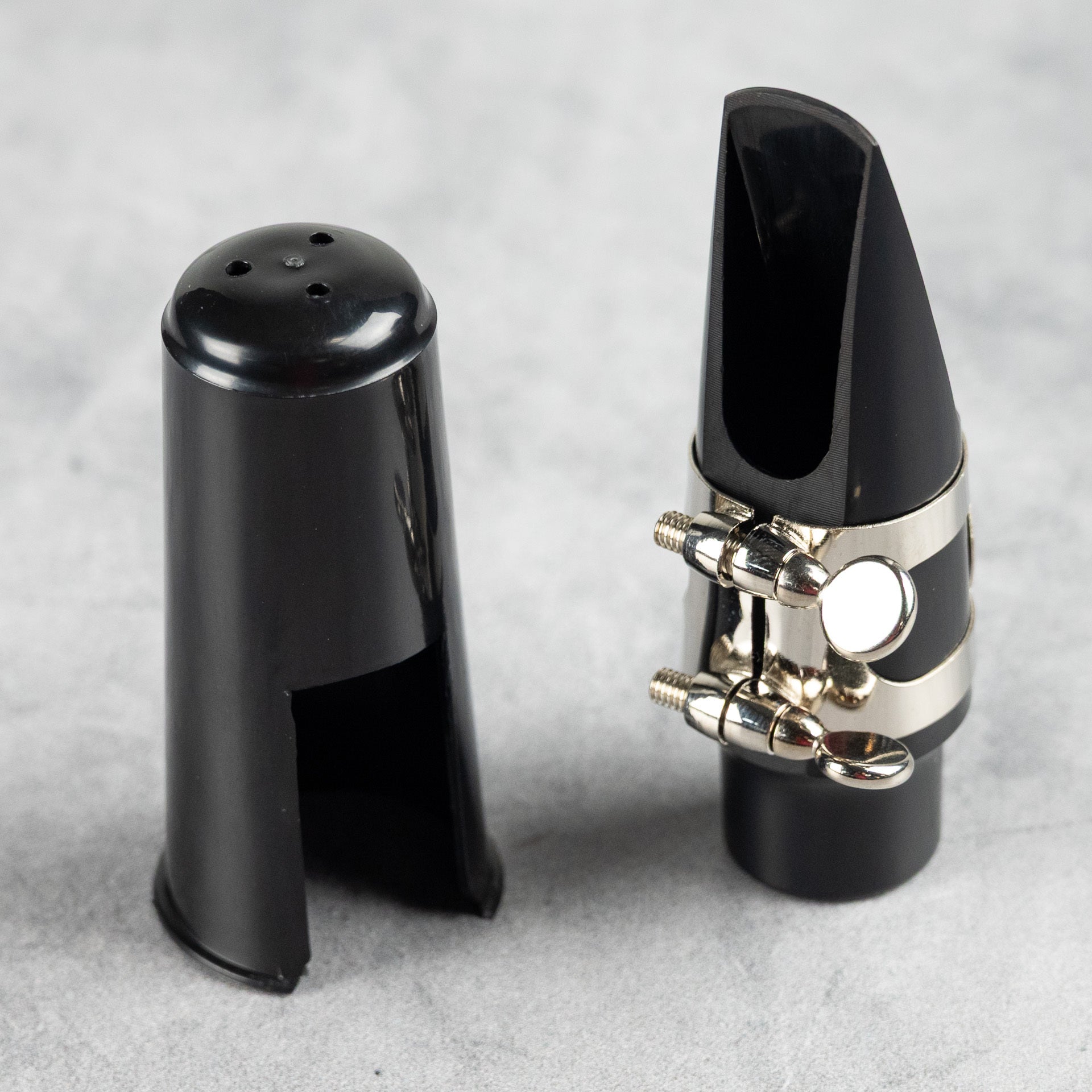 Oxford Eb Alto Saxophone Mouthpiece with Ligature & Cap