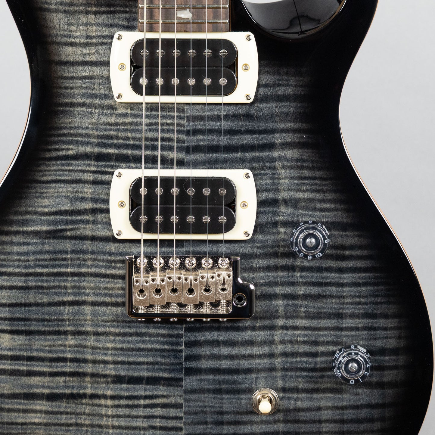 Paul Reed Smith SE CE 24 in Charcoal Burst