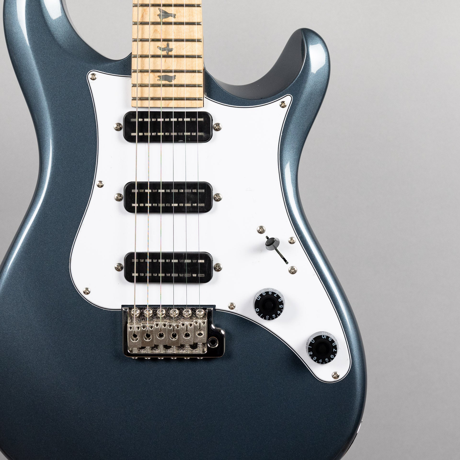 Paul Reed Smith SE NF3 Maple in Gun Metal Grey