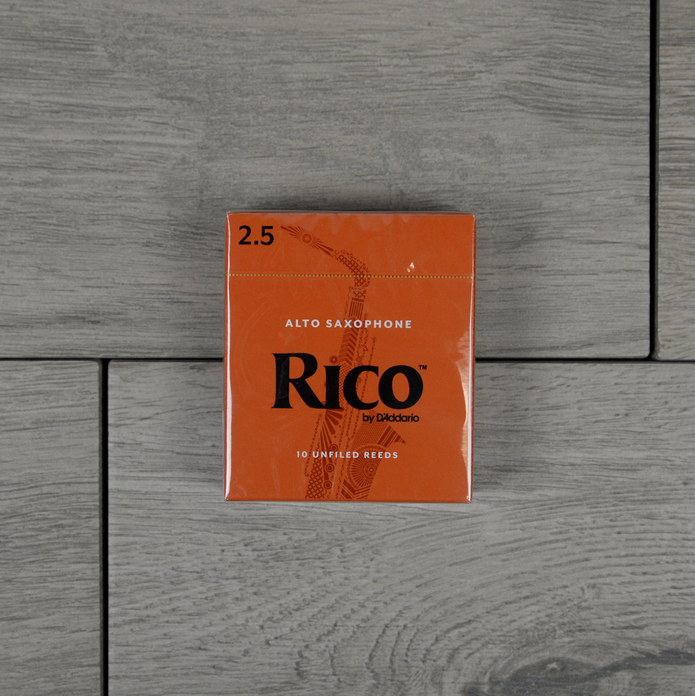 Rico by D'Addario Alto Saxophone Reeds, Strength 2.5 (Box of 10)