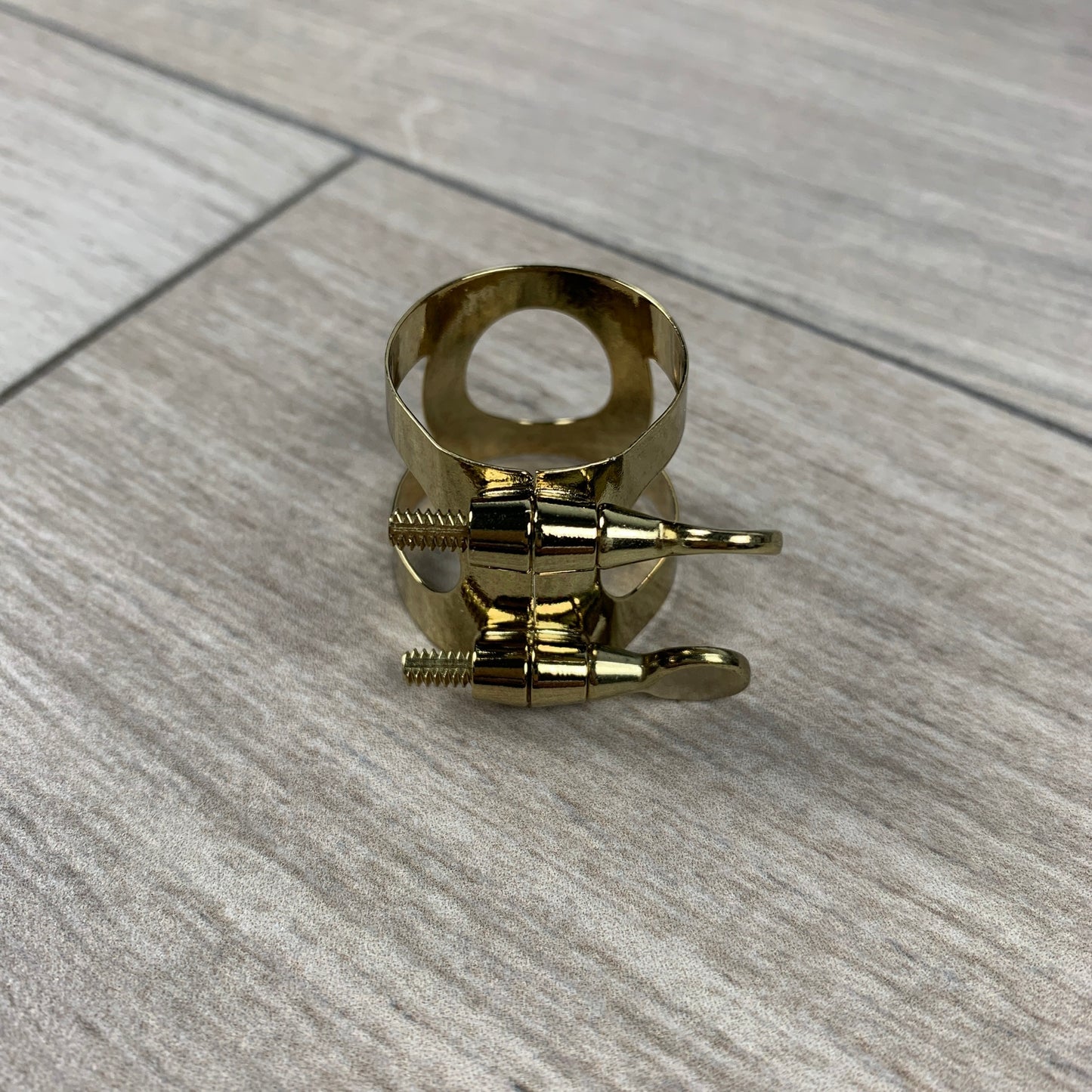 Selmer Eb Alto Saxophone Ligature, Gold Lacquer Finish